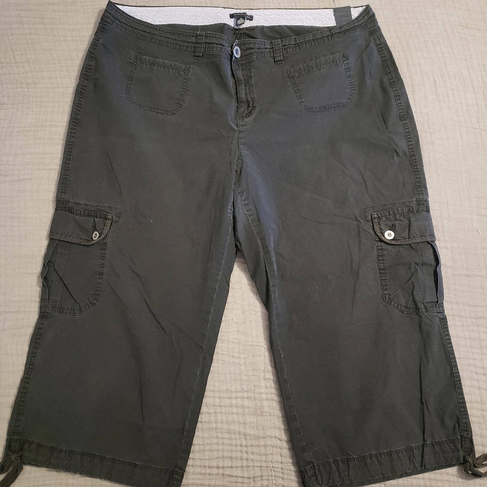 Tommy Hilfiger Cargo Capris - Navy Size 20